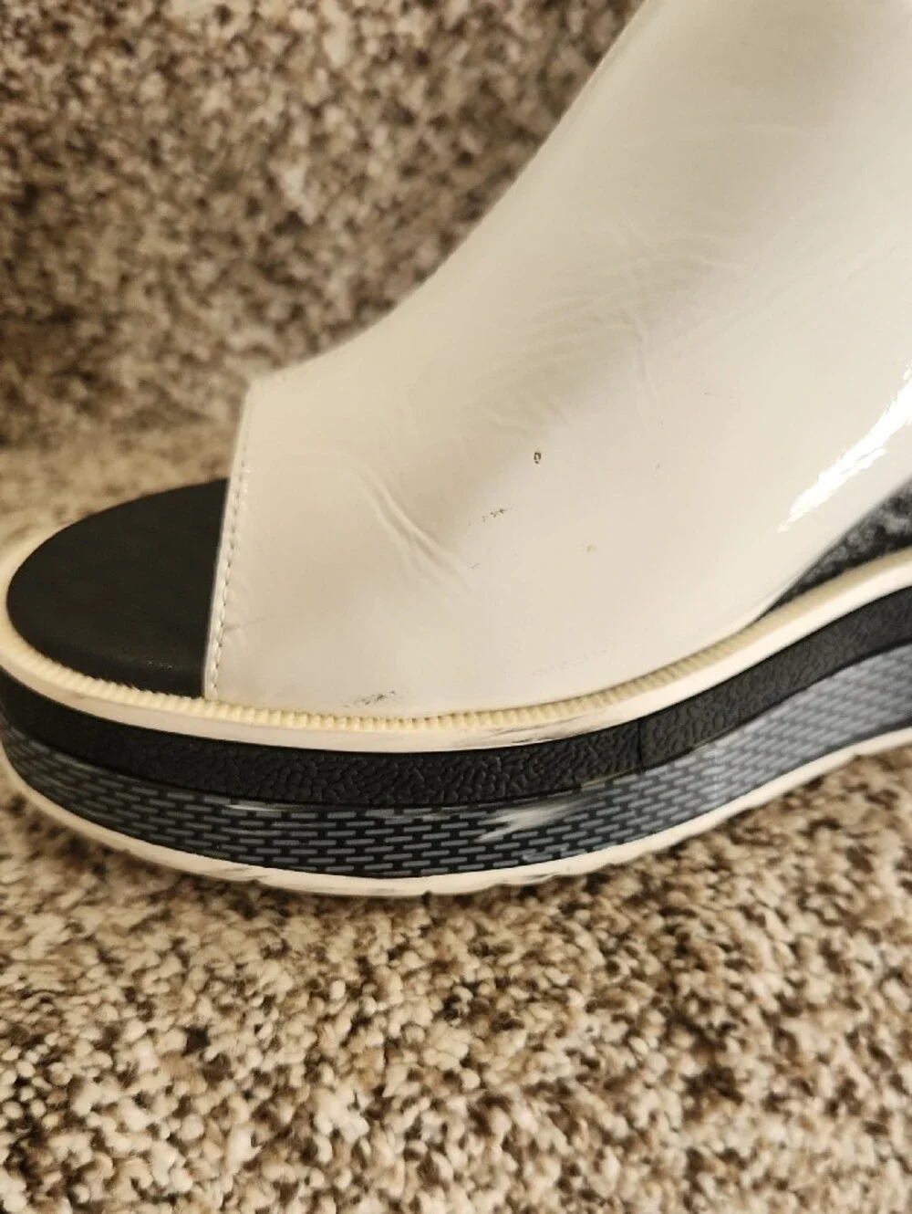 L'Artiste Spring Step White Slide Wedge Sandals for Women - Platform Comfort EUC
